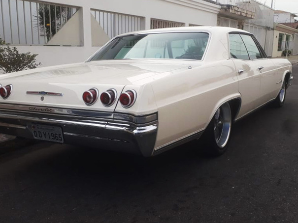 Chevrolet-Impala-1965-3