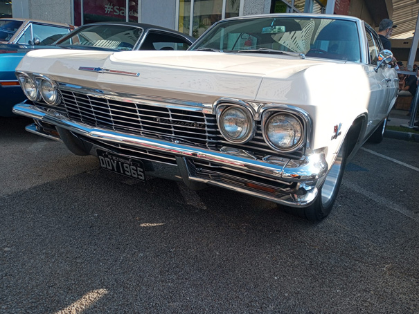 Chevrolet-Impala-1965-5