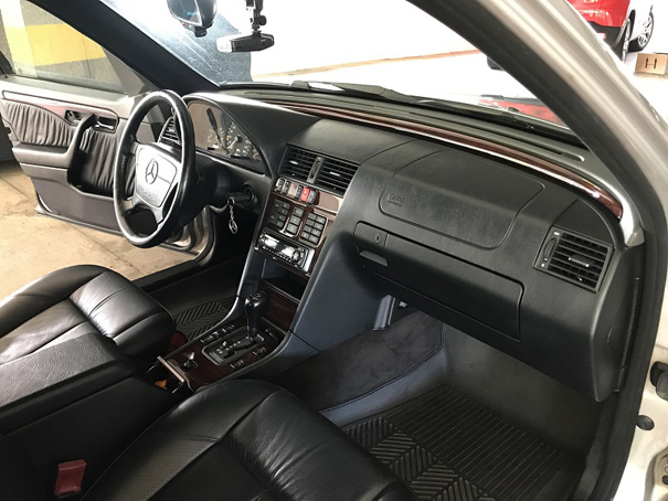 Mercedes-c280-1995-caruso-3