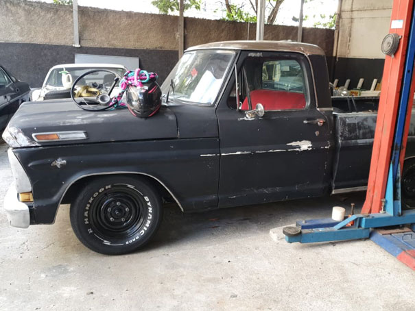 F100-d