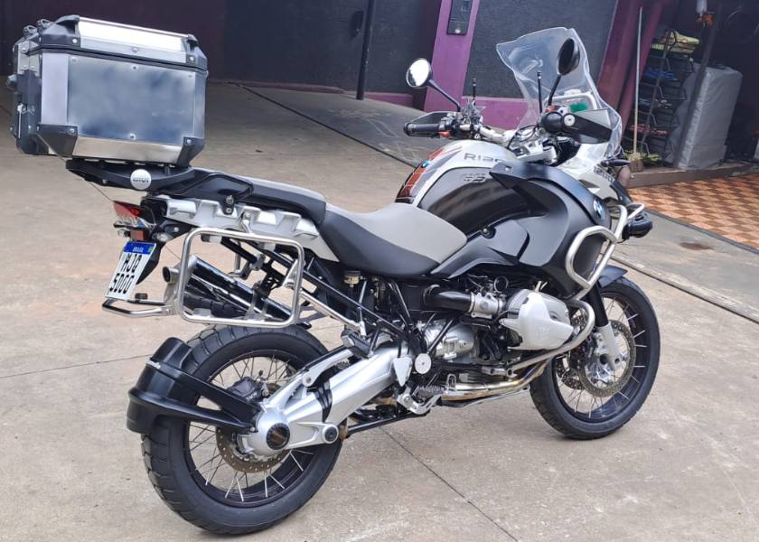 BMW GS1200 Adventure (1)