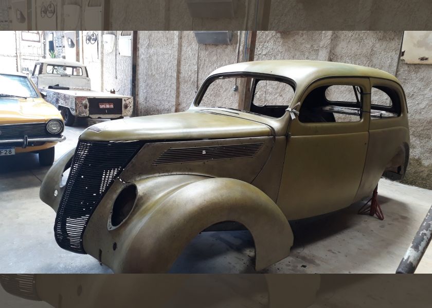 Ford Touring 1937 (3)